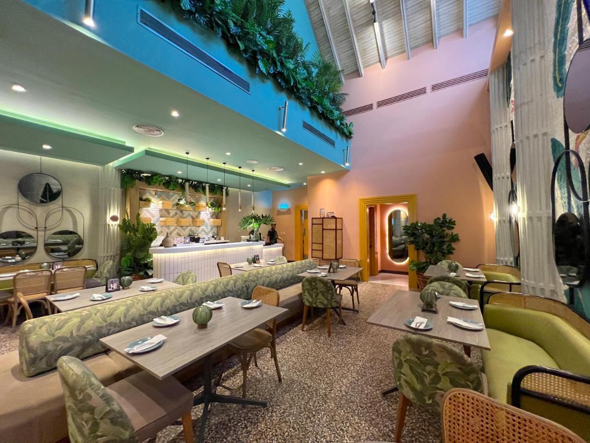 Vacation Suites With Rooftop Pool, Beach Club, Spa, Restaurants - Ducassi Collection - Playa Los Corales Punta Cana Esterno foto